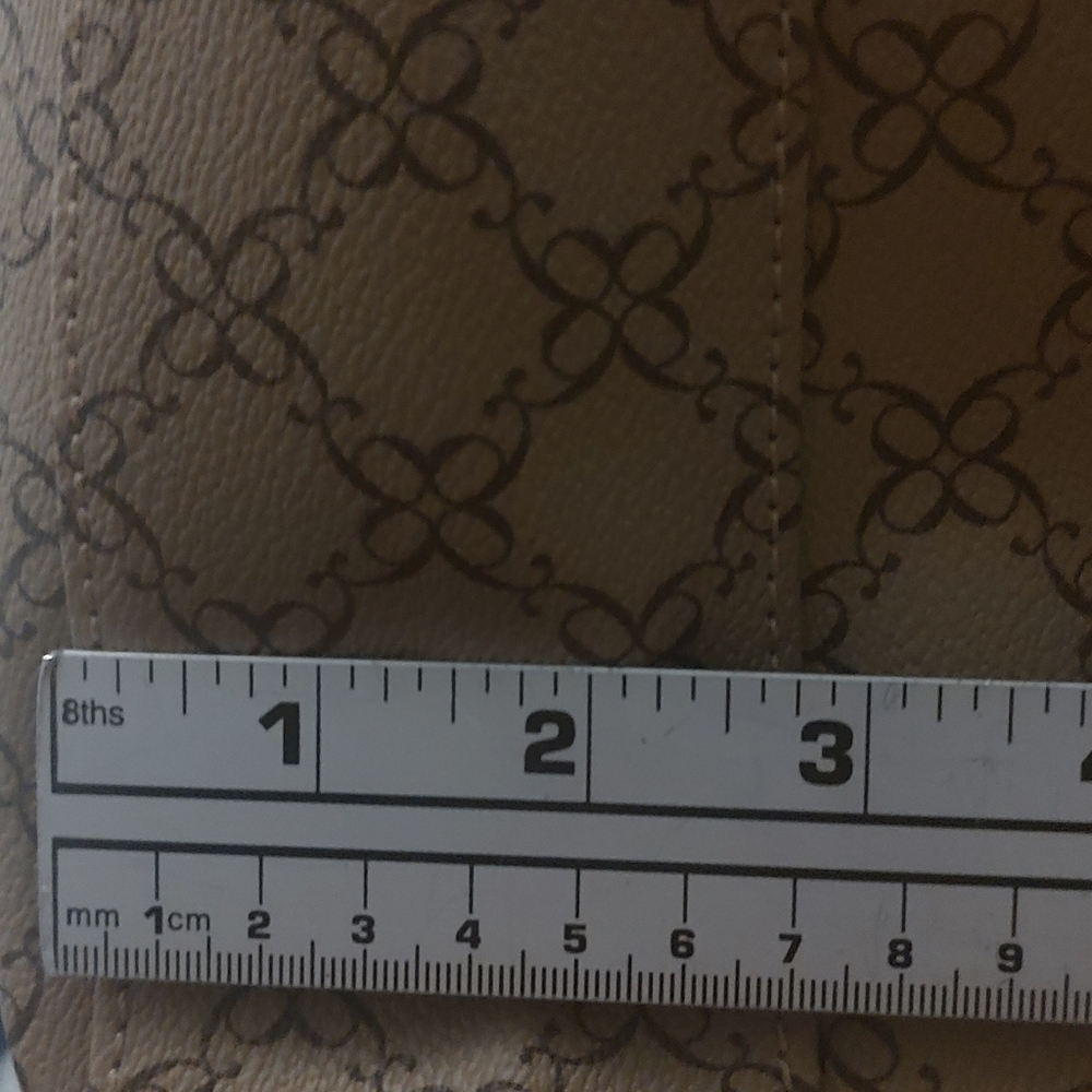 Nine West purse color brown Excellent Zippers Inside Good Condition - Picture 13 of 14
